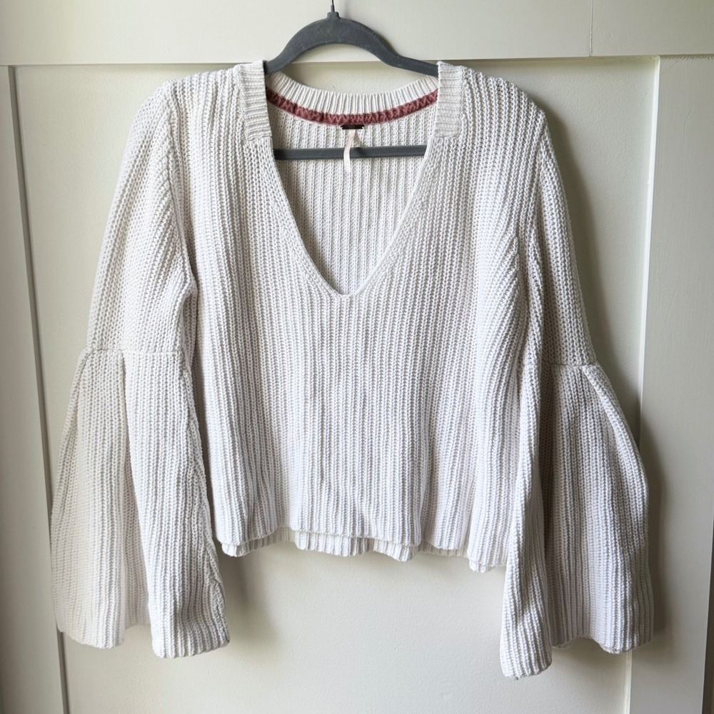 Free People Sweater White 100% Cotton Chunky Ribbed V-Neck Bell Sleeve Large